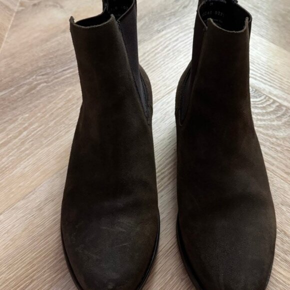 Thursday everyday Womens Suede Brown Leather Ankle Chelsea Boots Sz 9.5 - Picture 7 of 7